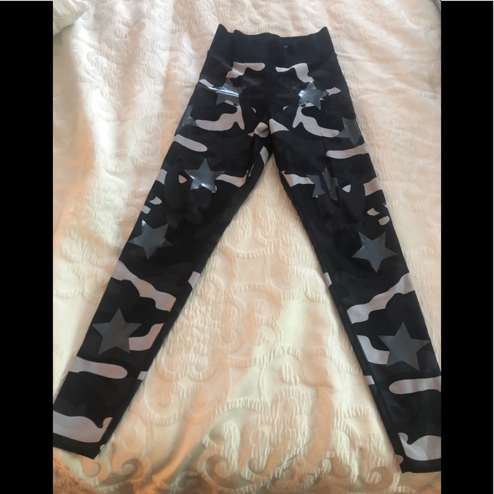 Ultracor Camo and Stars Leggings Size S